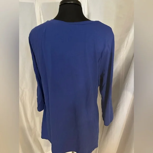 Top - Picture 3 of 4